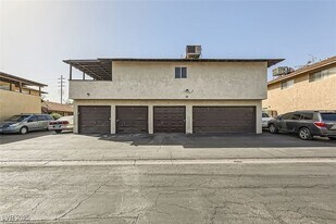 2916 Karen Ave, Unit 1 in Las Vegas, NV - Building Photo