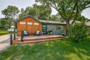 407 E Broad St in Forney, TX - Building Photo