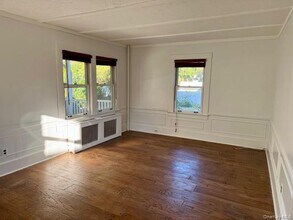 1 Finnin Pl in Bayville, NY - Building Photo - Building Photo