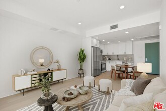 3977 Beverly Blvd in Los Angeles, CA - Building Photo - Building Photo