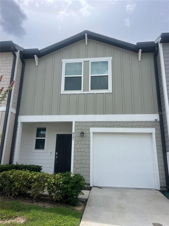property at 927 Grandin St
