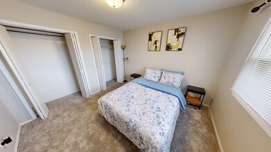 4618 S Louise Ave, Unit 4618 S Louise Avenue in Sioux Falls, SD - Foto de edificio - Building Photo