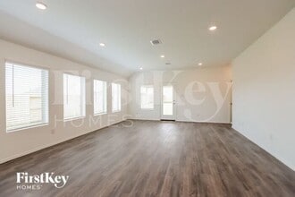 7406 Keechi Pl in Mont Belvieu, TX - Building Photo - Building Photo