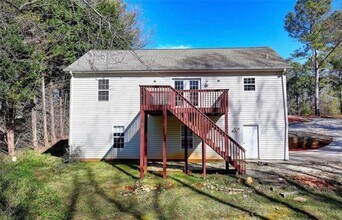6330 Oak View Dr in Cumming, GA - Building Photo - Building Photo
