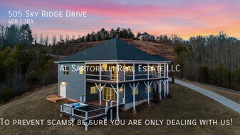 505 Sky Ridge Dr in Leicester, NC - Building Photo