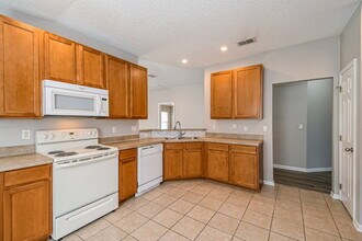 1440 Bitterberry Dr in Orange Park, FL - Foto de edificio - Building Photo