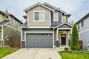 3825 Portside Dr in Bremerton, WA - Building Photo