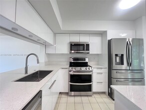 7852 NW 7th Ct in Plantation, FL - Building Photo - Building Photo