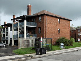 879 Millwood Rd Apartments