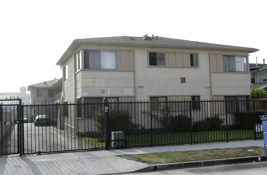 6114 S Victoria Ave in Los Angeles, CA - Building Photo