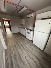 814 Clinton St, Unit UNIT B in Ottawa, IL - Foto de edificio - Building Photo