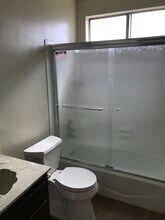 10215 Somerset Blvd in Bellflower, CA - Building Photo - Building Photo