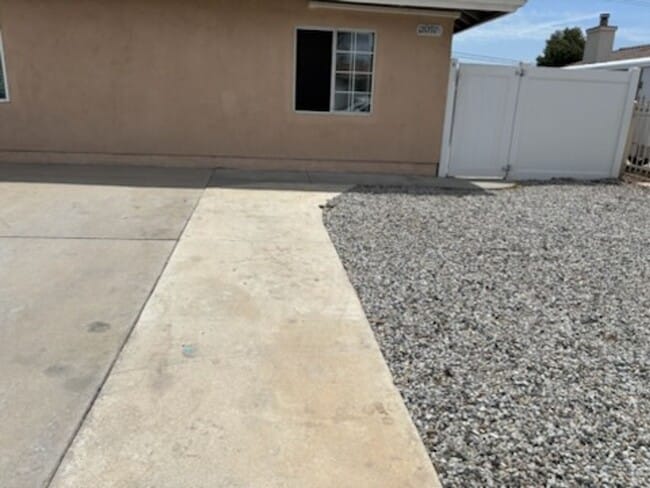 12094 Coachman Ln