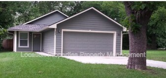 433 Arkansas St in Lawrence, KS - Building Photo