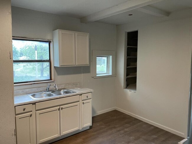 1915 E Randolph Ave in Enid, OK - Building Photo - Building Photo