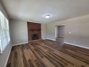 111 Noonkester Dr in Mount Airy, NC - Building Photo - Building Photo