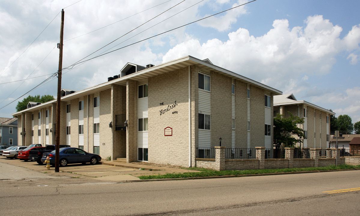 Stonecrest Apartments in Parkersburg, WV - Building Photo