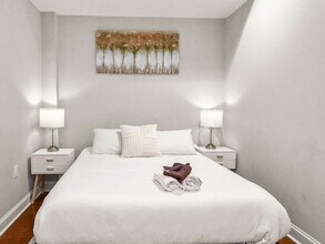 606 S 2nd St in Philadelphia, PA - Building Photo - Building Photo