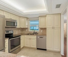 2603 Riverbluff Pky, Unit Villa #141 in Sarasota, FL - Building Photo - Building Photo