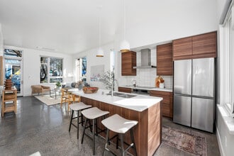 2230 I St in Sacramento, CA - Foto de edificio - Building Photo