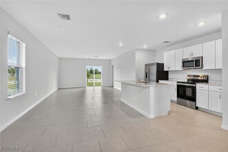 19624 Fairhill Ct in Lehigh Acres, FL - Building Photo - Building Photo