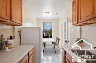 4851 N Damen Ave, Unit BN in Chicago, IL - Building Photo