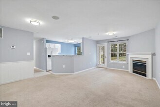 11405 Windleaf Ct in Reston, VA - Building Photo - Building Photo