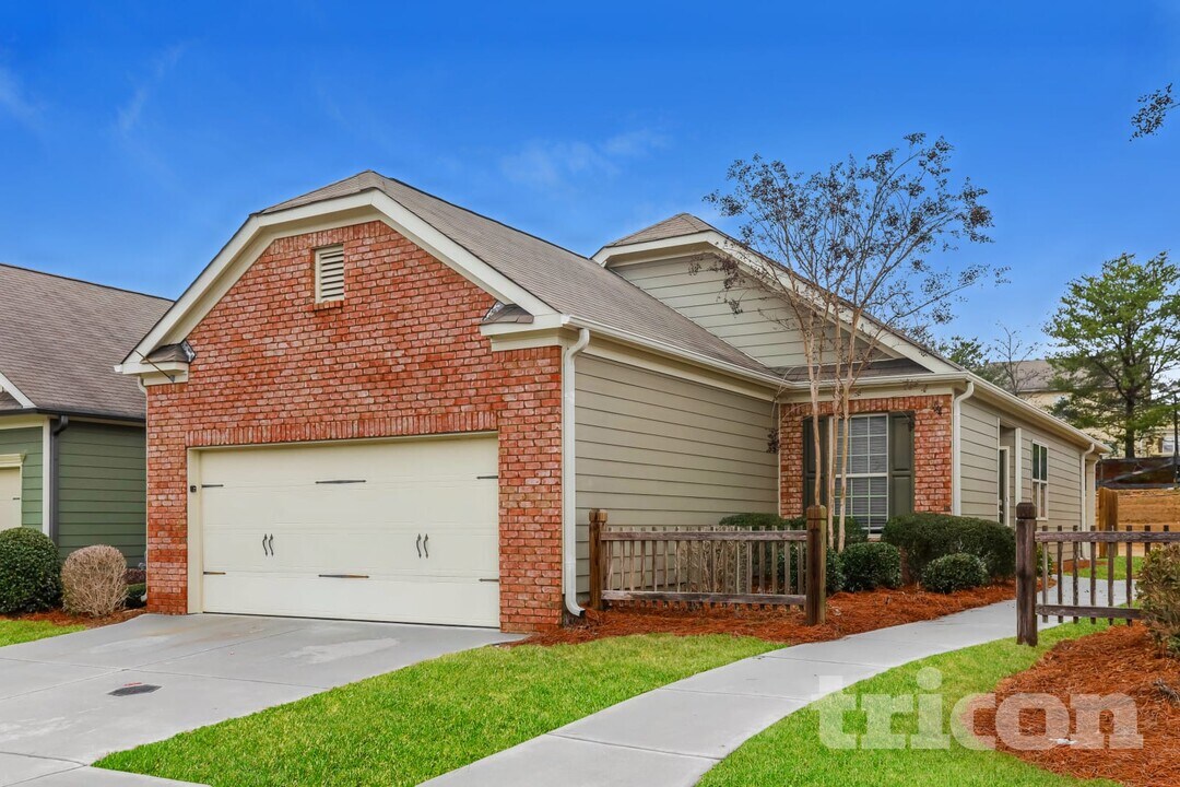 7802 Bluefin Trail in Union City, GA - Foto de edificio