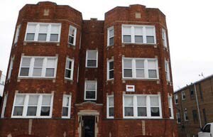 8560 S Yates Blvd in Chicago, IL - Building Photo