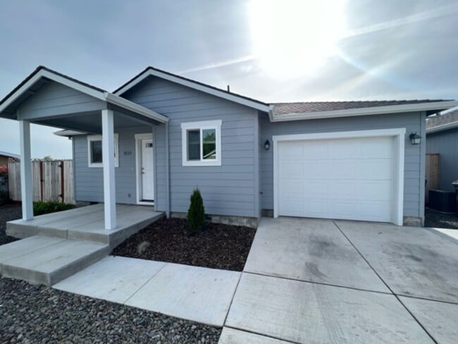 property at 1122 Garfield St