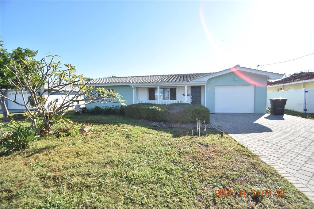 2513 Gulf Blvd in Belleair Beach, FL - Building Photo