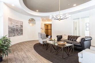 Liberty Center in Provo, UT - Foto de edificio - Interior Photo