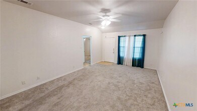 204 S 34th St in Gatesville, TX - Foto de edificio - Building Photo