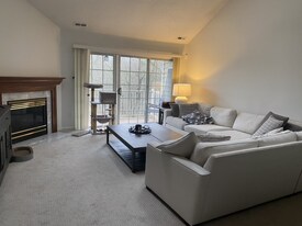 7106 Normandy Dr in Mount Laurel, NJ - Building Photo