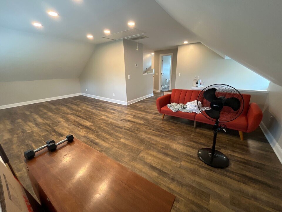 1623 Franklin Park S in Columbus, OH - Building Photo