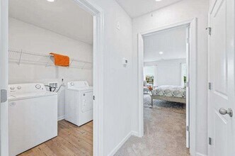 5165 Sidney Sq Dr in Flowery Branch, GA - Building Photo - Building Photo