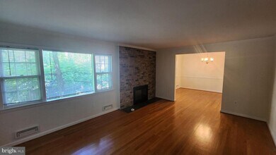1906 Birch Rd in McLean, VA - Building Photo - Building Photo