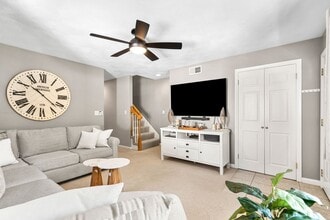 14 Saint Marys Rd in Burlington, MA - Building Photo - Building Photo