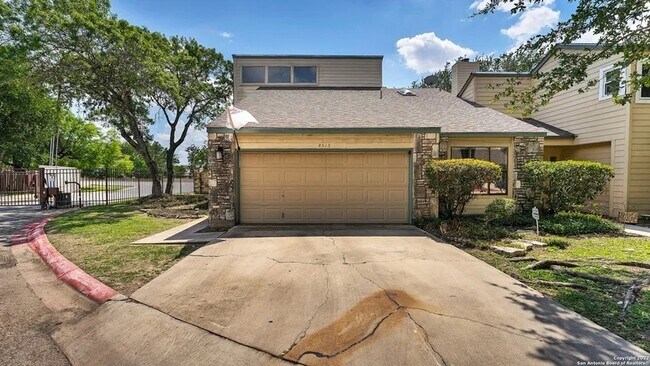8515 Echo Creek Ln