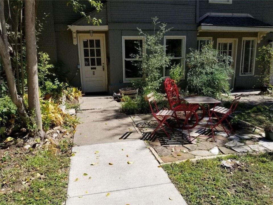 1111 Nueces St in Austin, TX - Building Photo