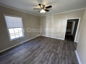 107 S Inman Ave in Bessemer City, NC - Building Photo - Building Photo