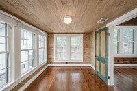 2017 Elysian St photo'