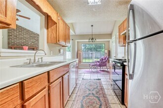 110 Laurelwood Dr in Savannah, GA - Building Photo - Building Photo
