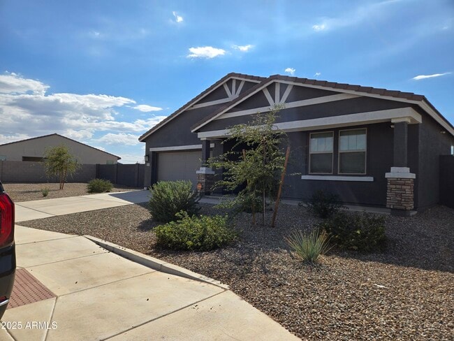 property at 11854 N Uphoff Dr