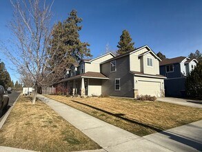 61115 Kepler St in Bend, OR - Building Photo - Building Photo