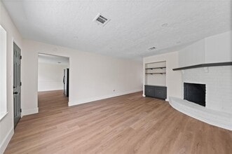 11507 W Bellfort St in Houston, TX - Building Photo - Building Photo
