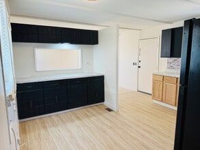 241 E Durfee St in Grantsville, UT - Building Photo - Building Photo