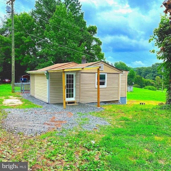 11291 Pine Hill Rd in King George, VA - Building Photo