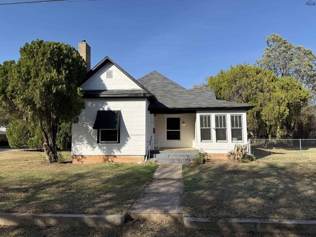 property at 116 W North St