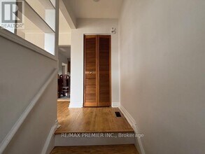 199 Gracedale Blvd in Toronto, ON - Building Photo - Building Photo